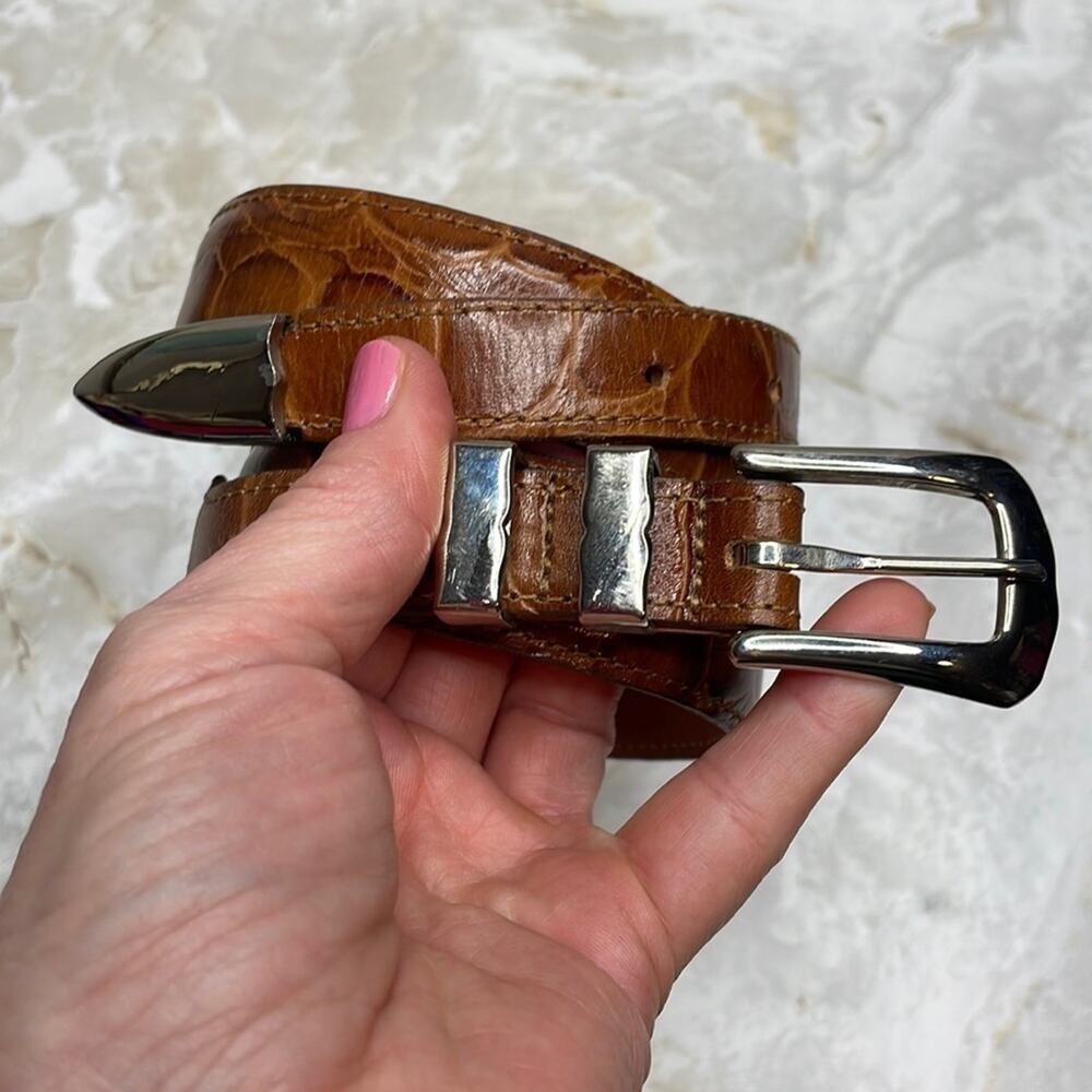 Vintage 90's western cowgirl style crocodile grain leather belt